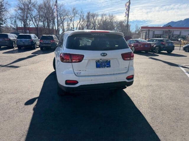 2019 Kia Sorento S V6