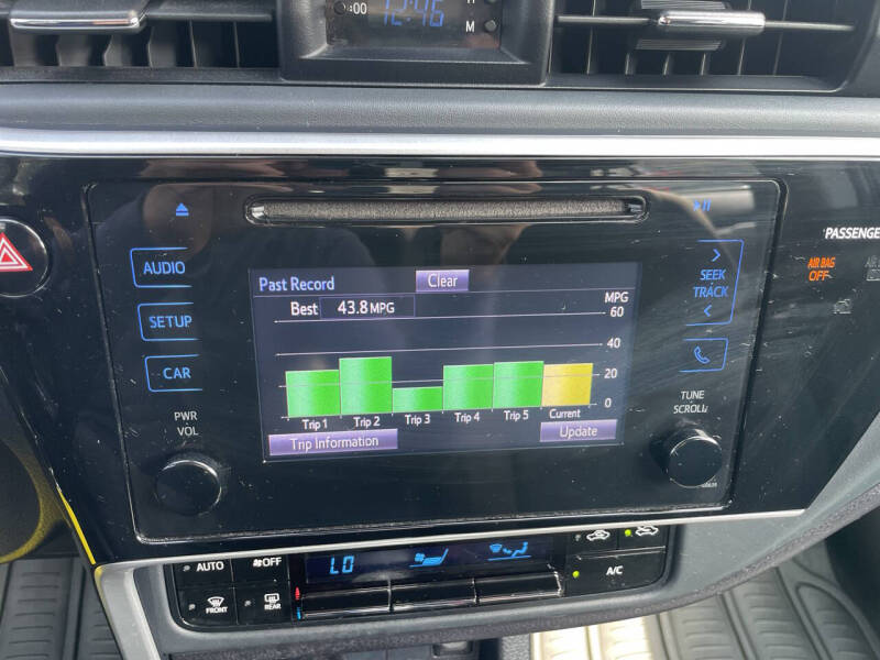 2017 Toyota Corolla LE