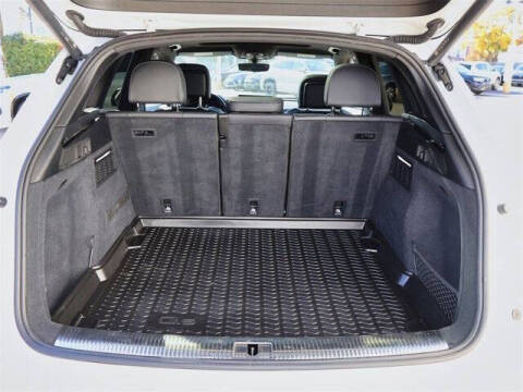 2022 Audi SQ5 3.0T quattro Premium Plus