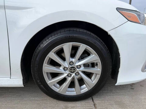 2022 Toyota Camry LE