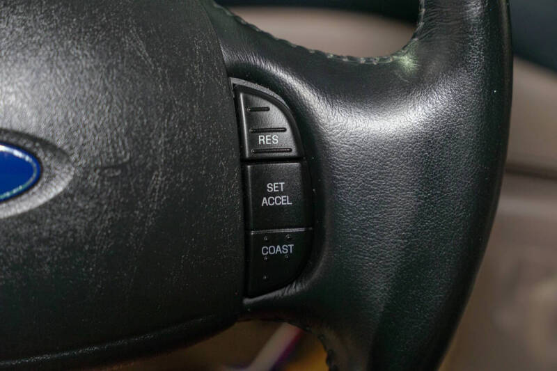 2002 Ford E-Series E-150