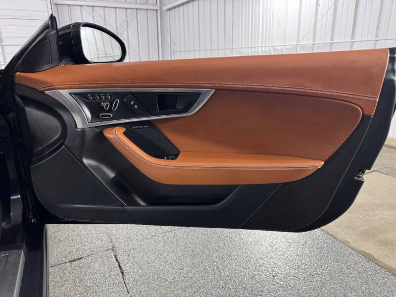 2020 Jaguar F-TYPE R