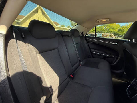 2018 Chrysler 300 Touring