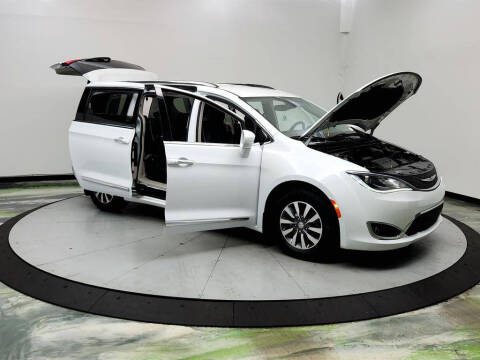 2020 Chrysler Pacifica Touring L Plus
