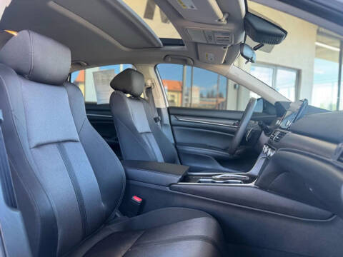 2019 Honda Accord Hybrid EX