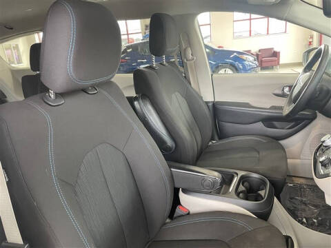 2021 Chrysler Pacifica Touring