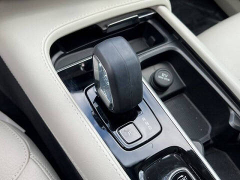 2023 Volvo XC90 B6 Plus Bright Theme 7P