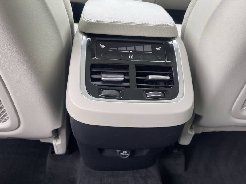 2019 Volvo XC90 T5 Momentum