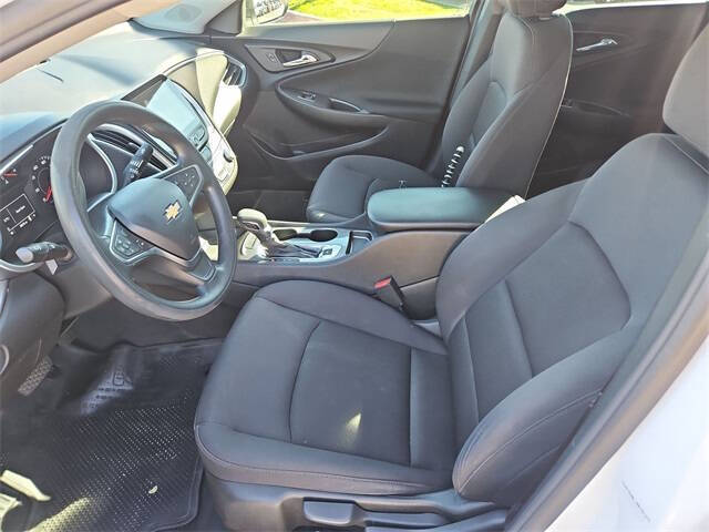 2023 Chevrolet Malibu LS