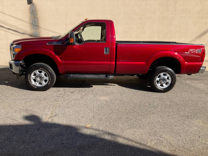 2015 Ford F-350 Super Duty XLT photo 3