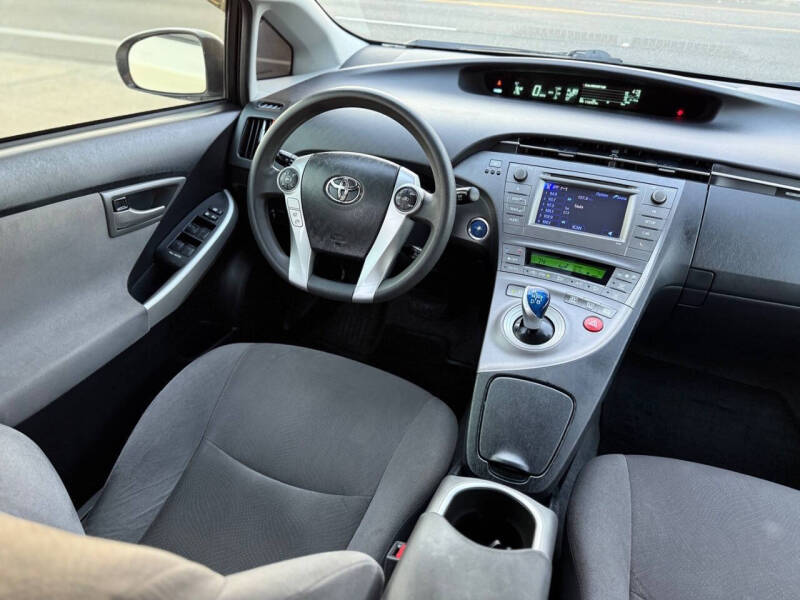 2015 Toyota Prius Four