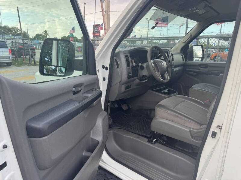 2016 Nissan NV 1500 S