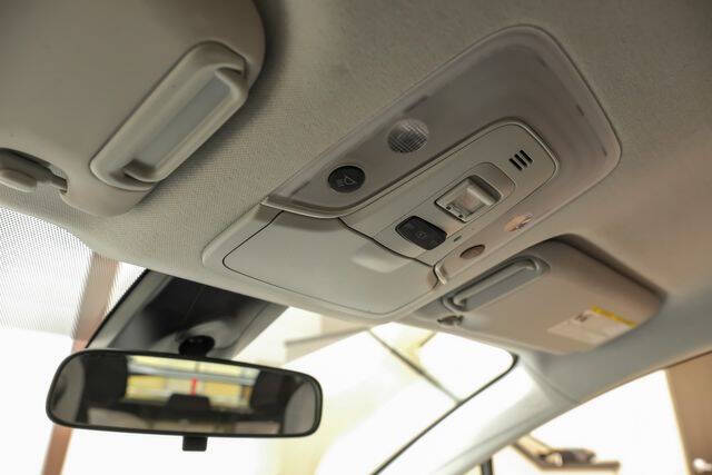 2020 Toyota Prius LE