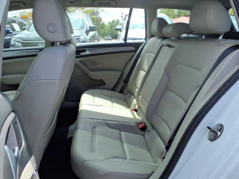 2016 Volkswagen Golf SportWagen TSI SE