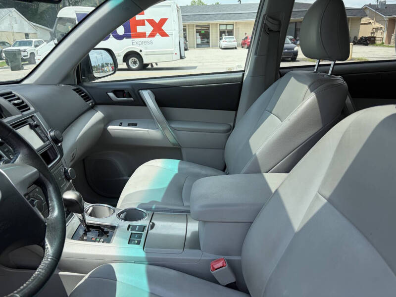 2013 Toyota Highlander Plus
