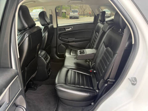 2021 Ford Edge