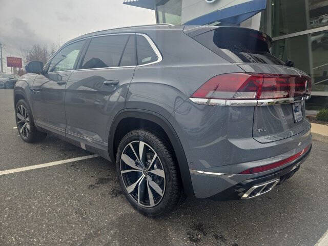 2026 Volkswagen Atlas Cross Sport SEL Premium R-Line 4Motion