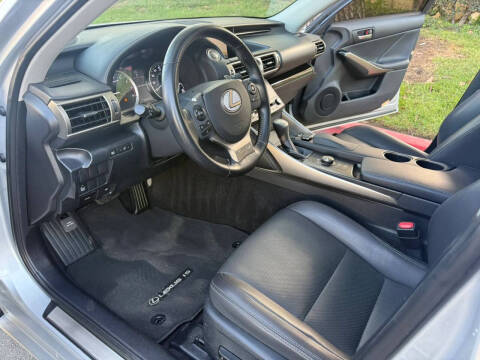 2016 Lexus IS 200t