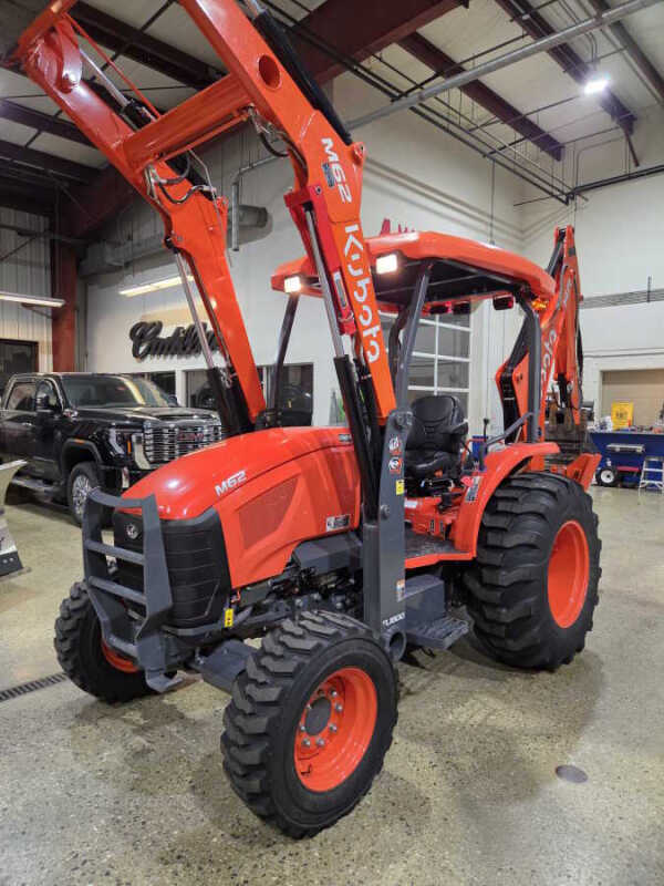 2021 Kubota M62  Tractor  Loader  Backhoe