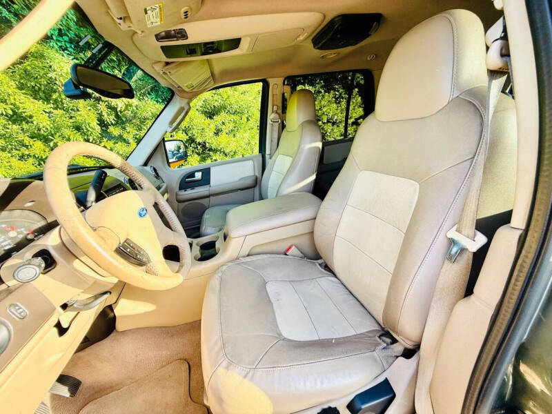 2004 Ford Expedition Eddie Bauer