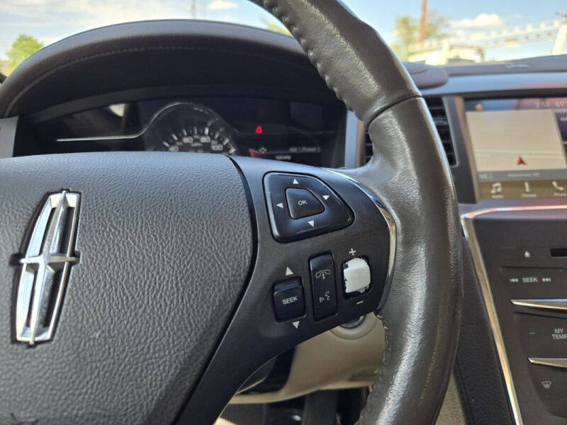 2016 Lincoln MKS