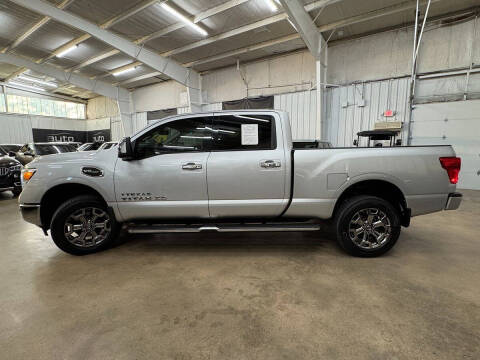 2017 Nissan Titan XD SL