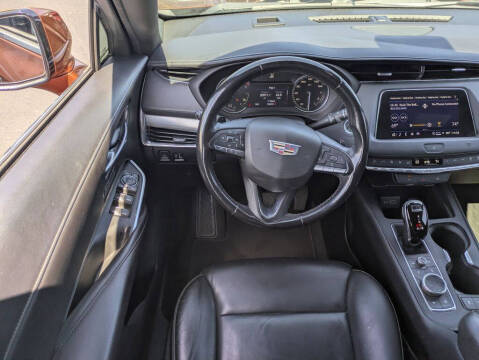 2021 Cadillac XT4 Premium Luxury
