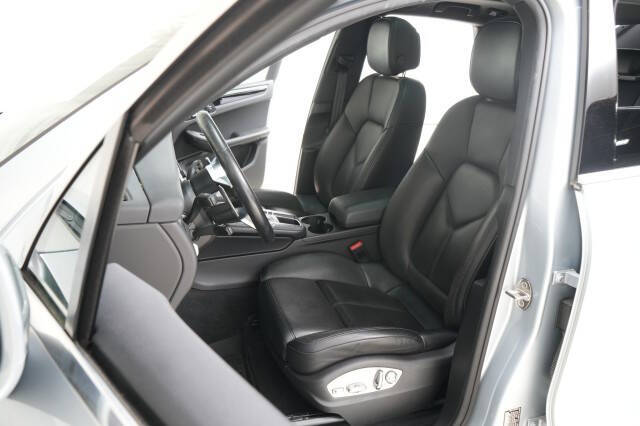 2018 Porsche Macan S