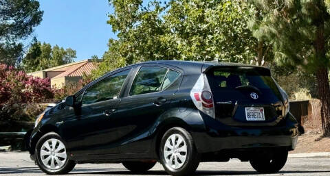 2014 Toyota Prius c Three