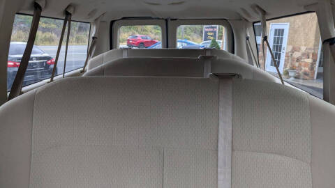 2011 Ford E-Series E-350 SD XLT