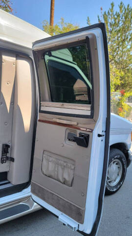 2003 Ford E-Series E-150