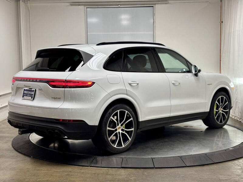 2019 Porsche Cayenne E-Hybrid