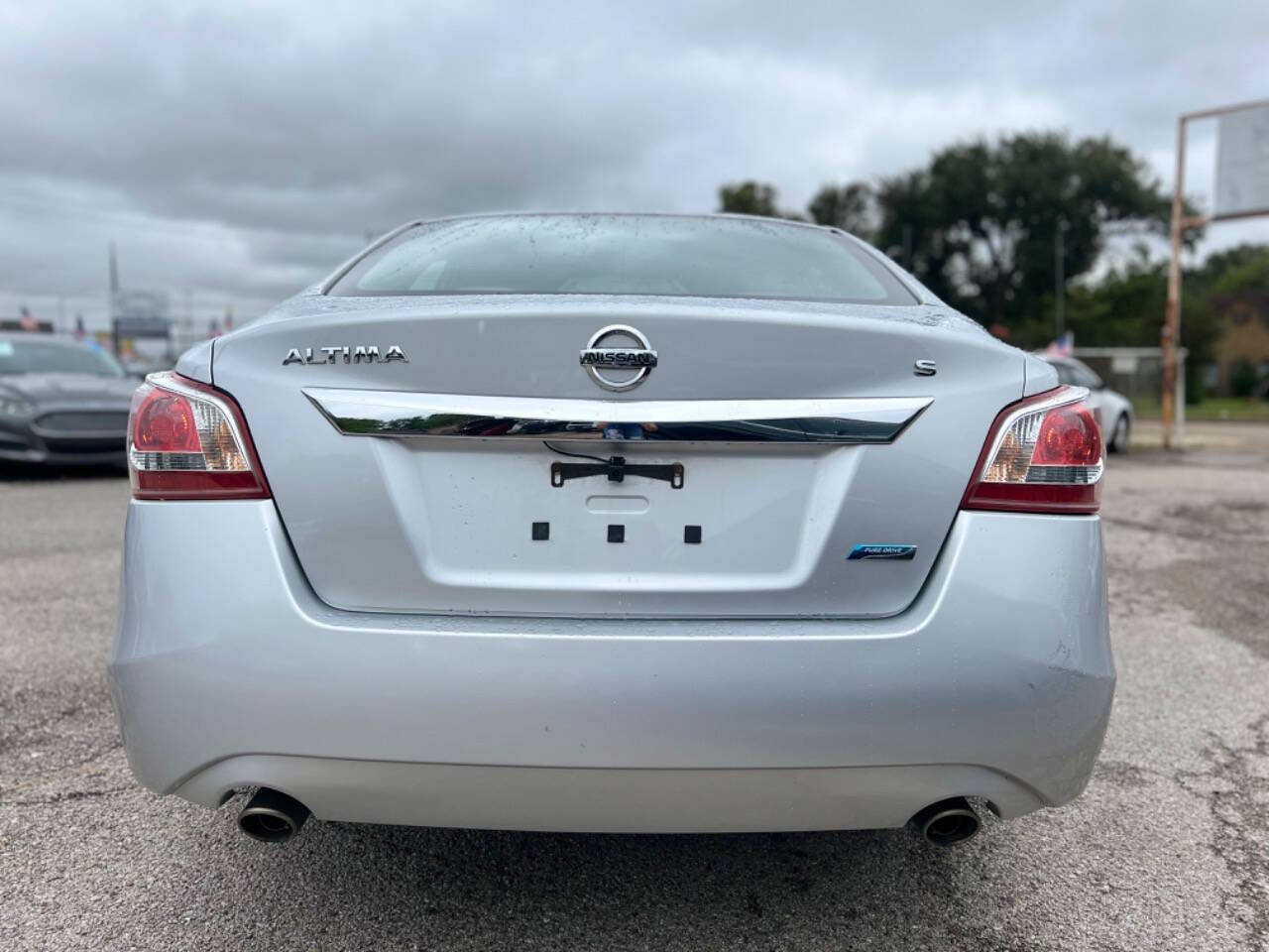 2013 Nissan Altima for sale at J-R Auto Sales LLC in Houston, TX