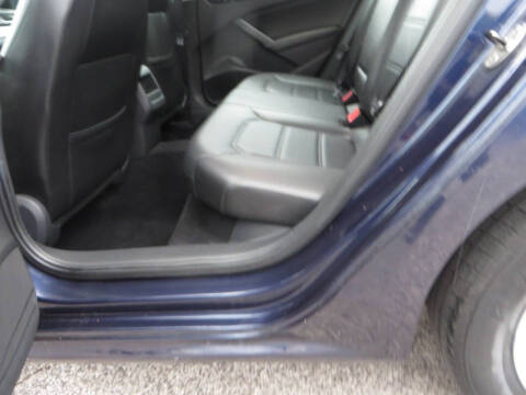 2015 Volkswagen Passat 1.8T Wolfsburg Edition