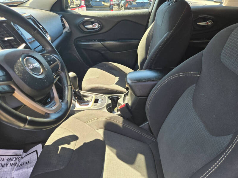 2016 Jeep Cherokee