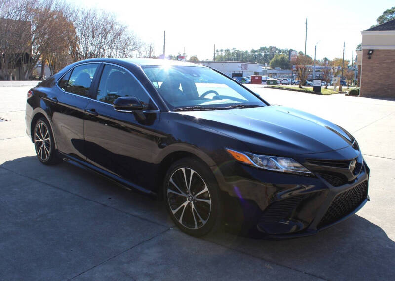 2020 Toyota Camry SE