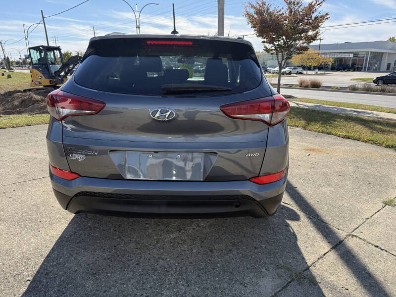 2016 Hyundai Tucson SE
