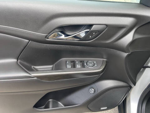 2020 GMC Acadia SLT