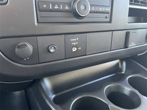 2023 Chevrolet Express 2500