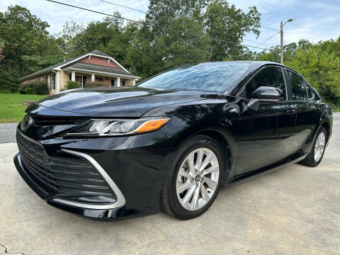 2021 Toyota Camry for sale at Cobb Luxury Cars in Marietta GA