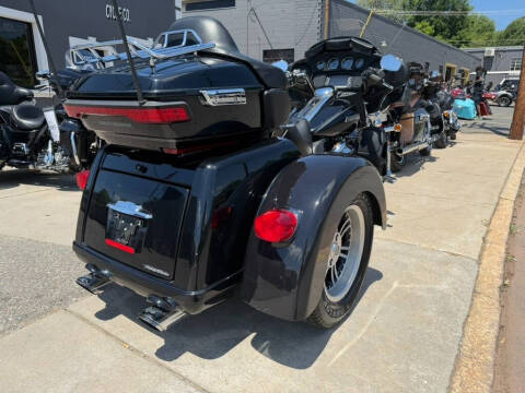 2014 Harley-Davidson Triglide FLHTCUTG