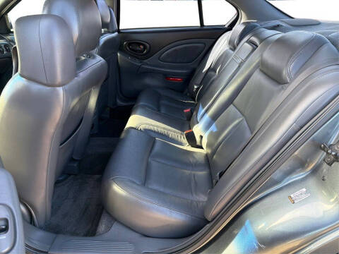 2004 Pontiac Bonneville SE