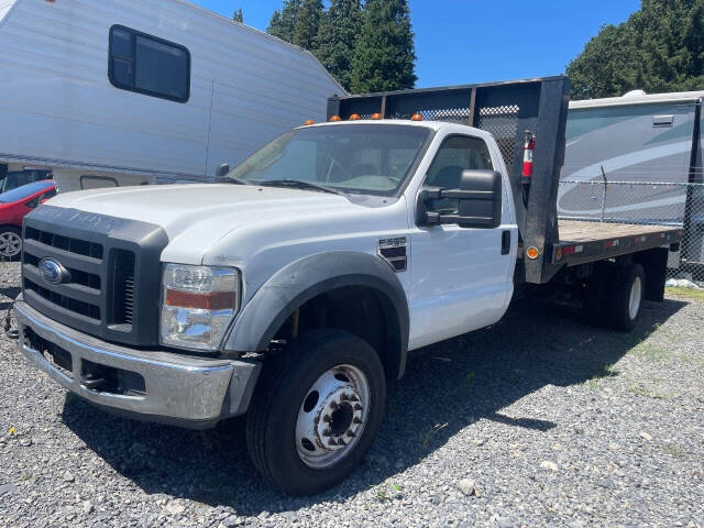 2008 Ford F-550's photo