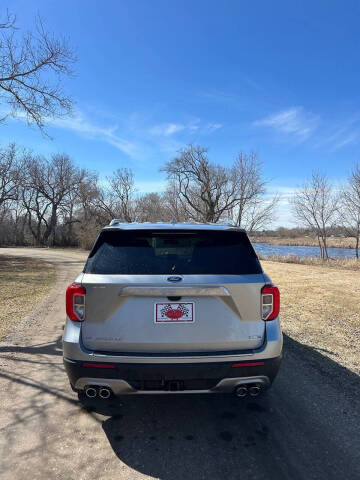 2020 Ford Explorer Platinum