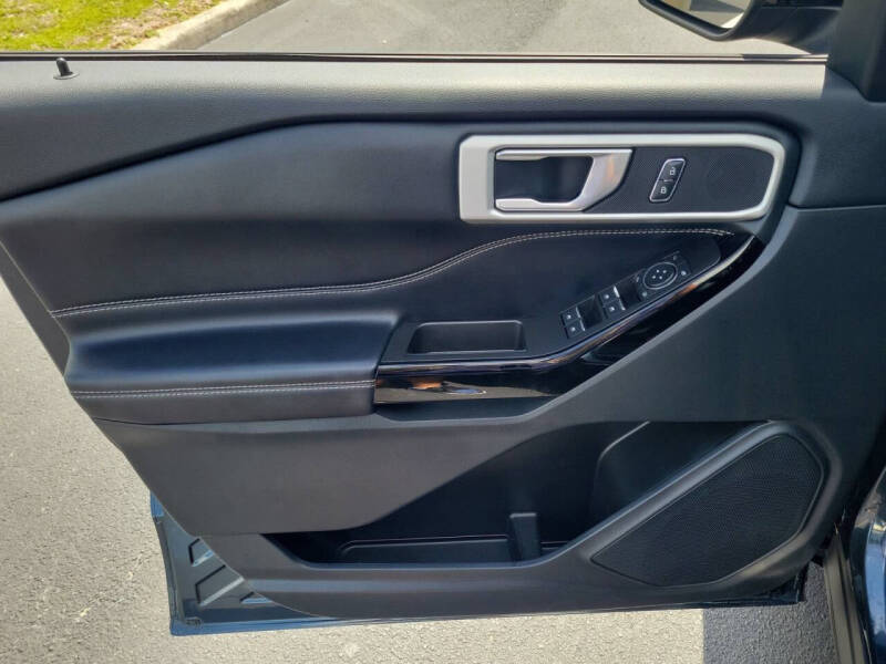 2022 Ford Explorer ST