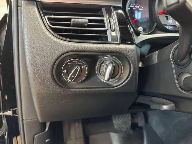 2021 Porsche Macan S