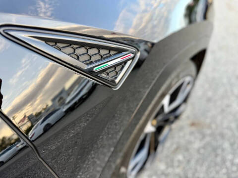 2024 Lamborghini Urus S