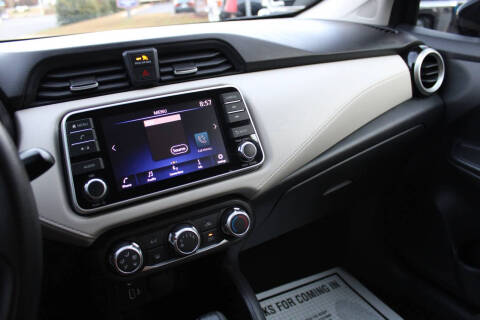 2022 Nissan Versa SV