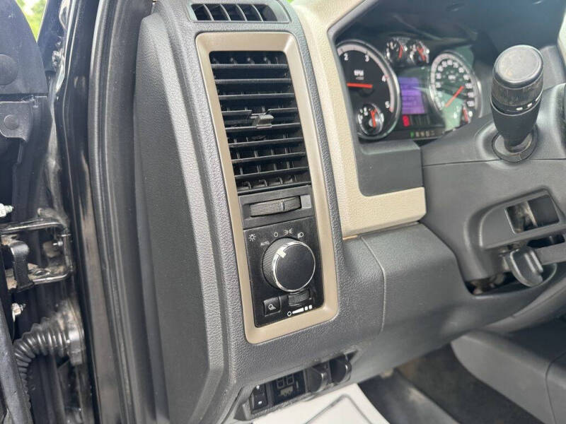 2012 RAM 3500 ST