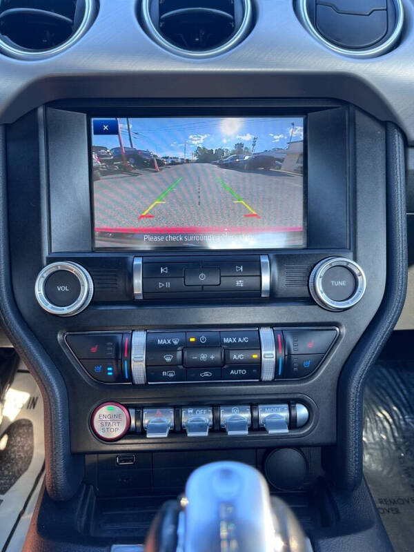 2021 Ford Mustang EcoBoost